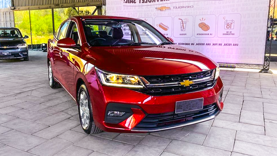 4to Lugar de sedan Chevrolet Aveo LT plus 2025y $200,000 pesos efectivo