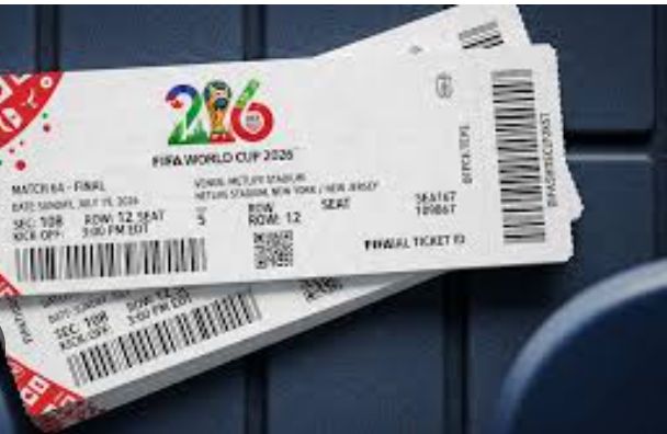 2 Boletos para cada uno de los 10 Ganadores con gastos de viaje y hotel por 2 días y 3 noches para el primer partido en el Estadio Azteca del Mundial de Futbol del 2026.